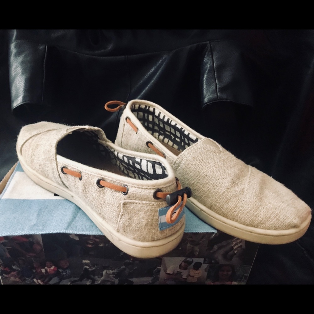 Women’s flats